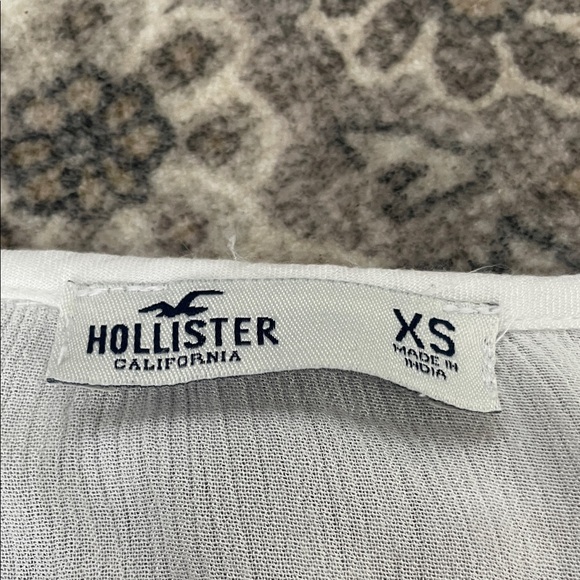 Hollister Elegant White Lace Trim Blouse - Picture 2 of 2